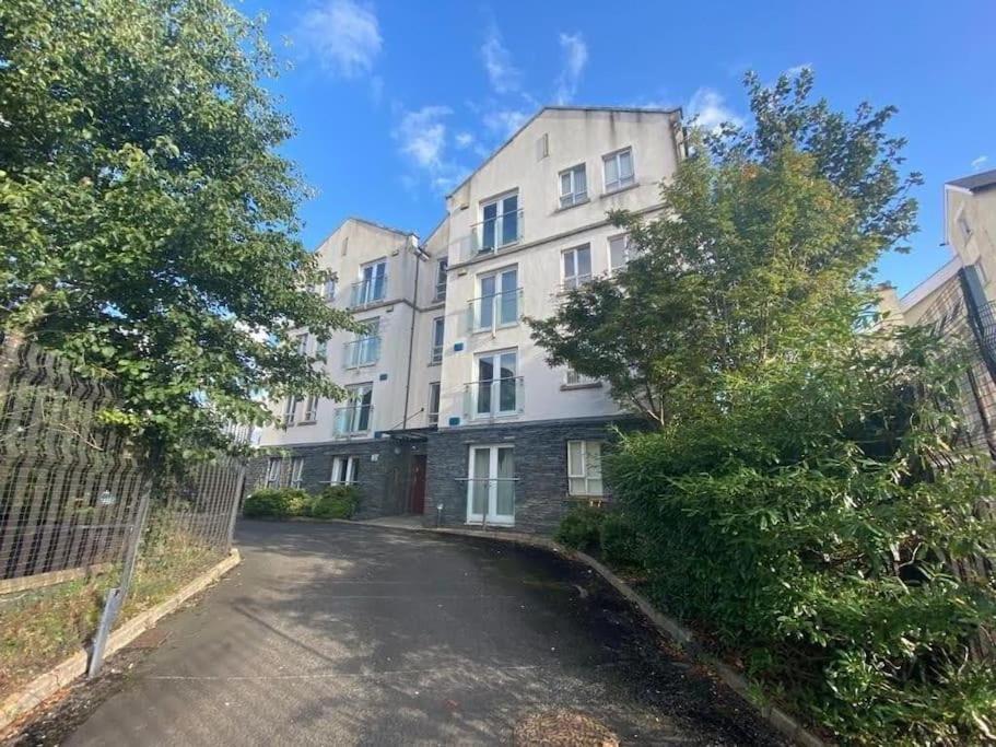 Artistic Stunning Apartment City View Londonderry Exteriör bild