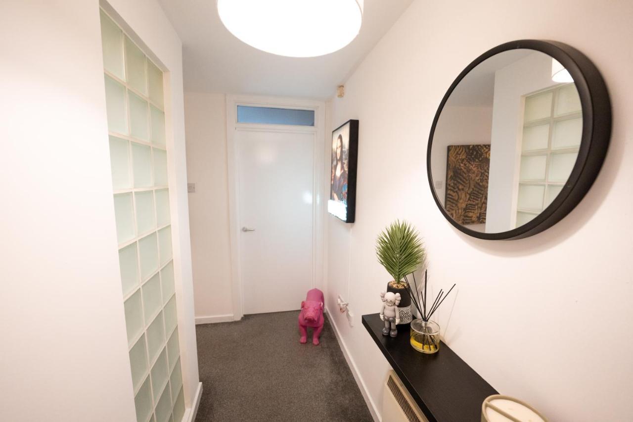 Artistic Stunning Apartment City View Londonderry Exteriör bild