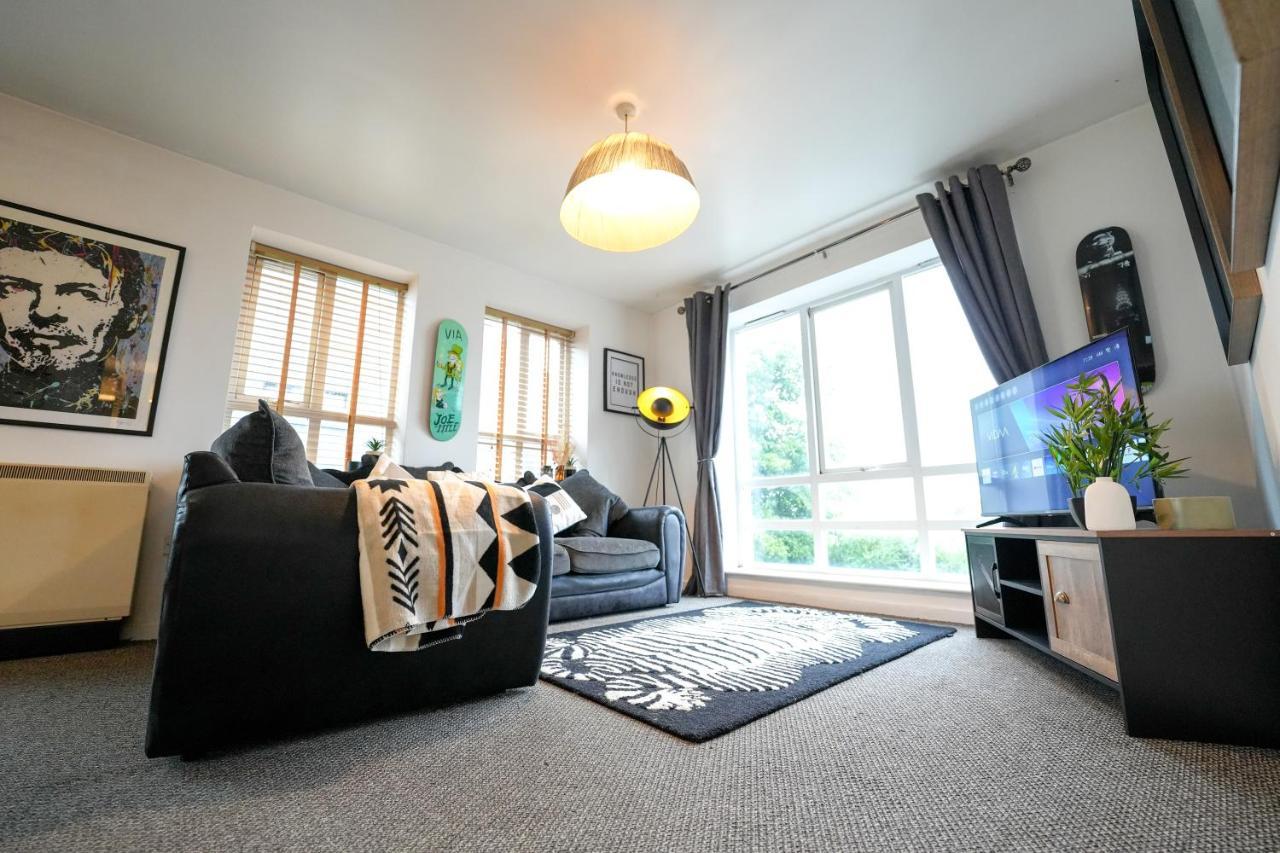 Artistic Stunning Apartment City View Londonderry Exteriör bild